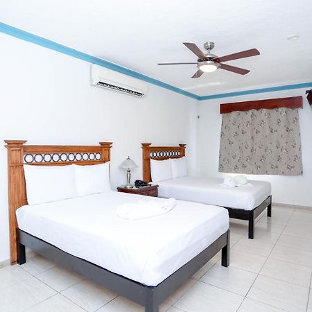 Hotel Avenida Cancún Esterno foto