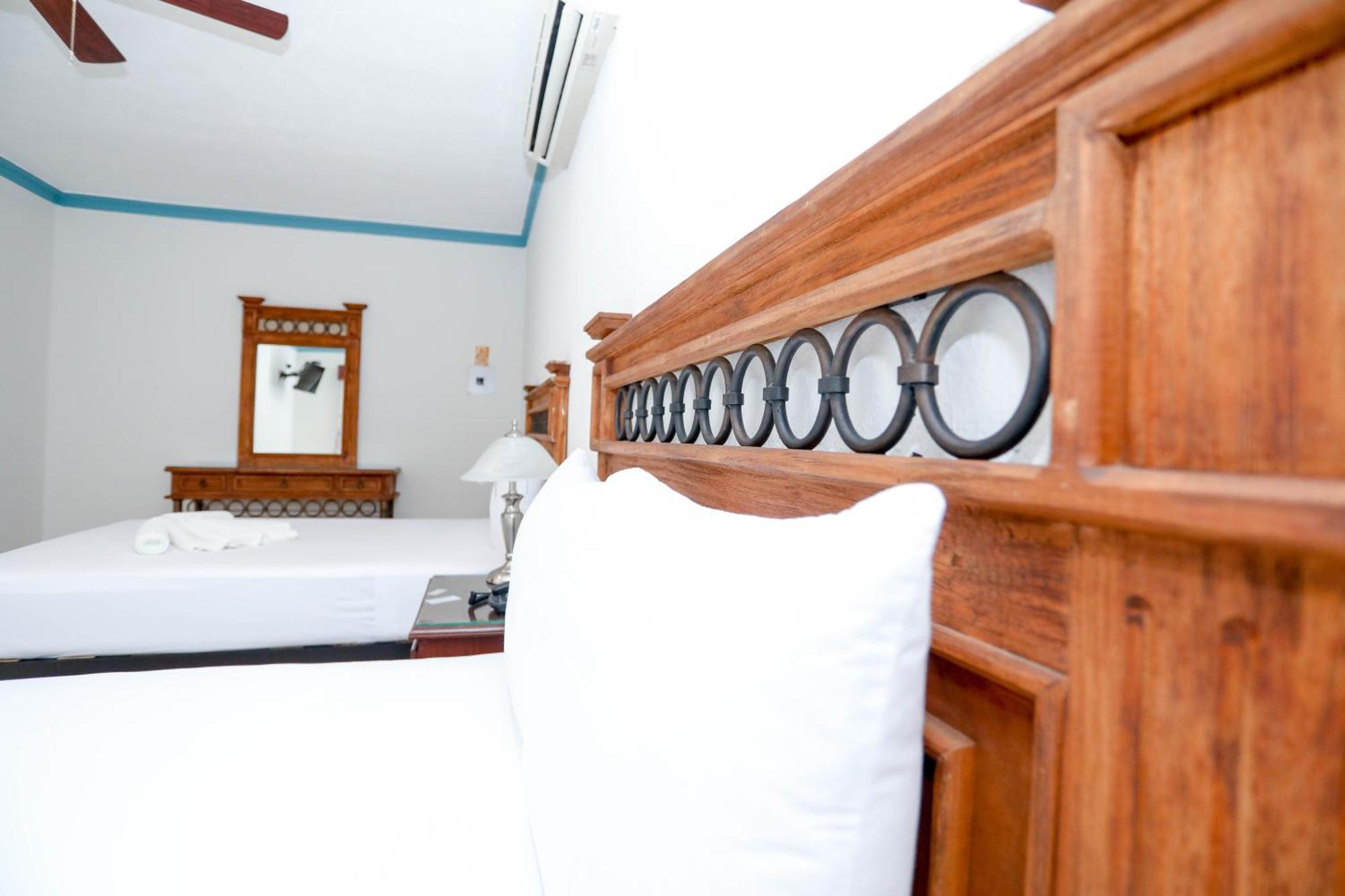 Hotel Avenida Cancún Esterno foto