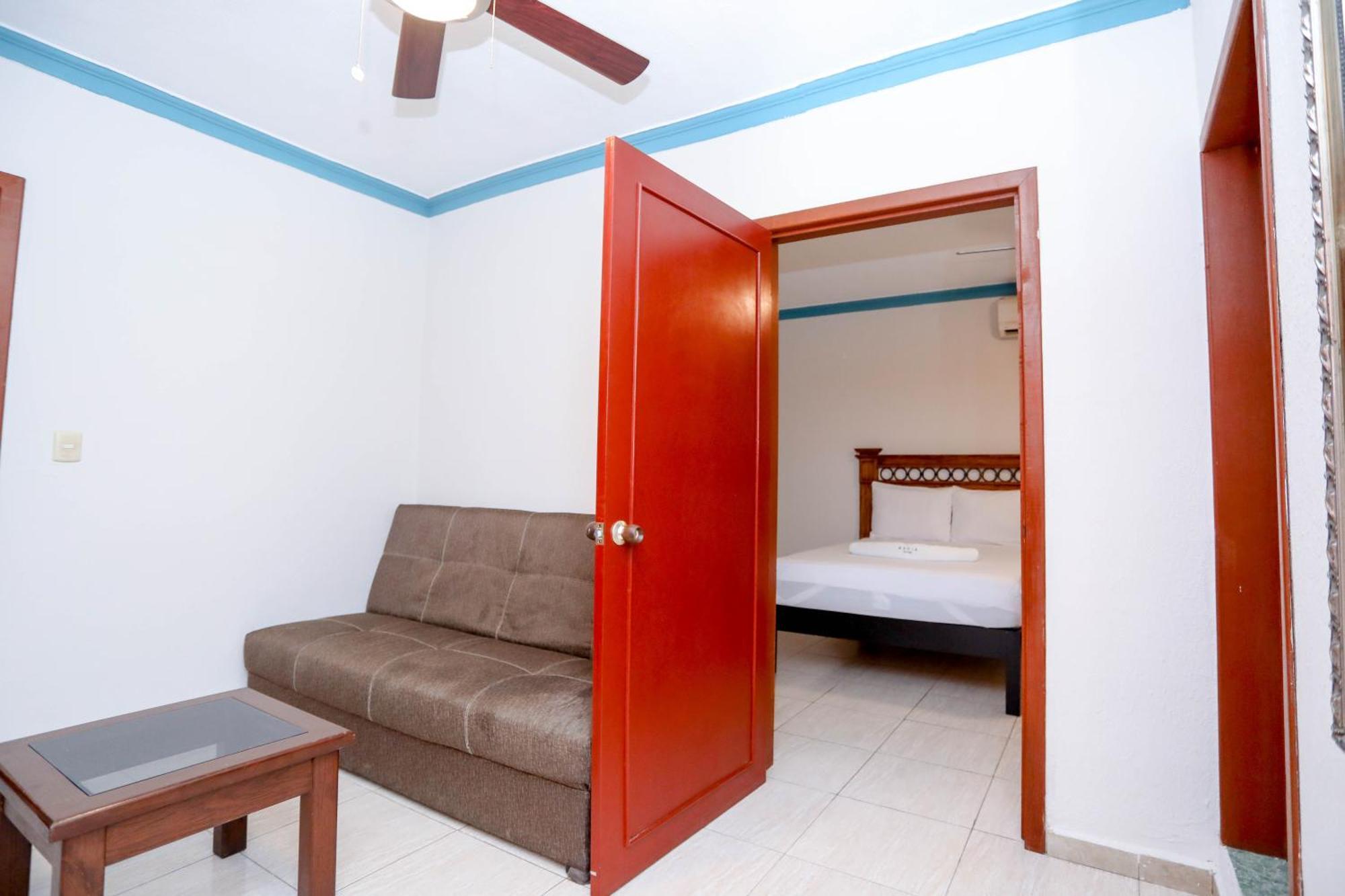 Hotel Avenida Cancún Esterno foto